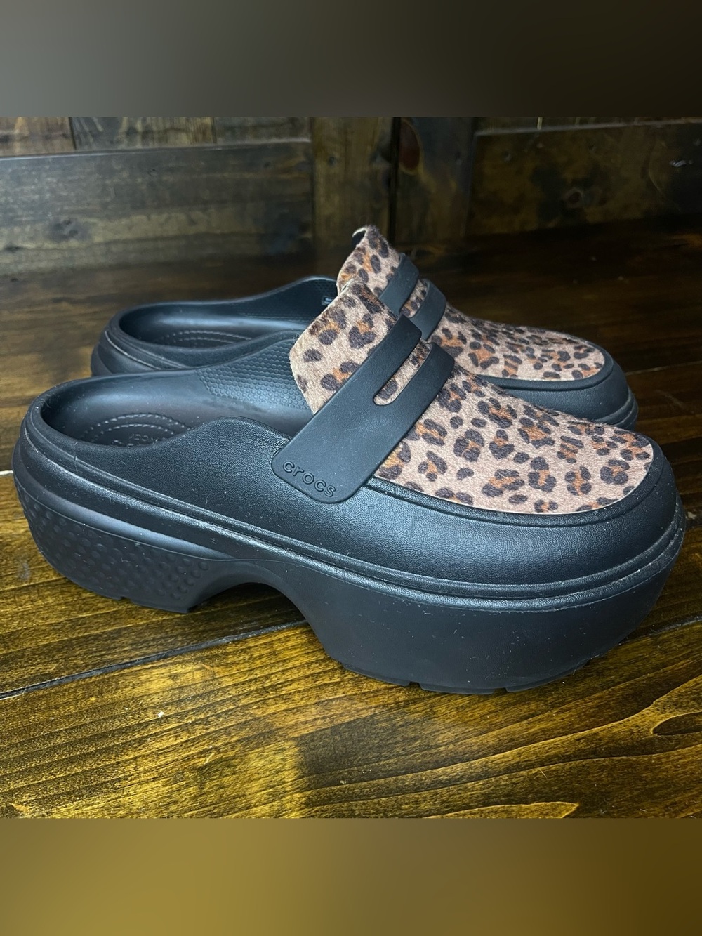 Crocs Stomp Leopard Loafer Womens 10 Platform Clogs 90s Y2K Slip On